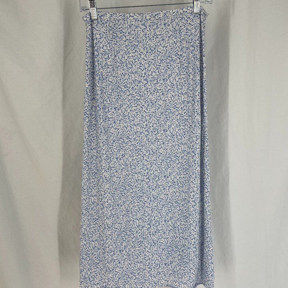 H&M Blue Flower Pencil Skirt